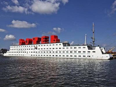 Amstel Botel